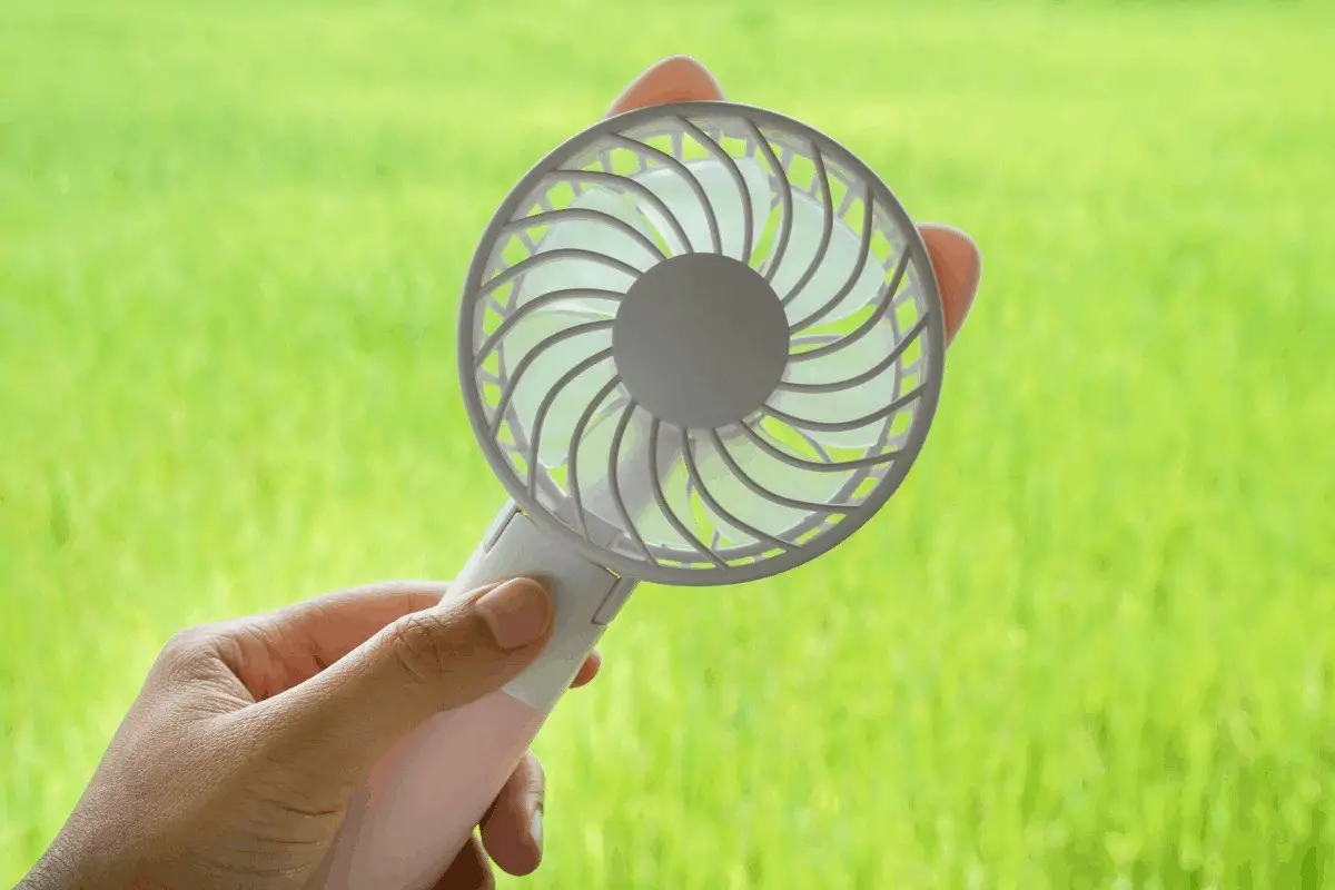 How to choose the best battery operated fans for camping