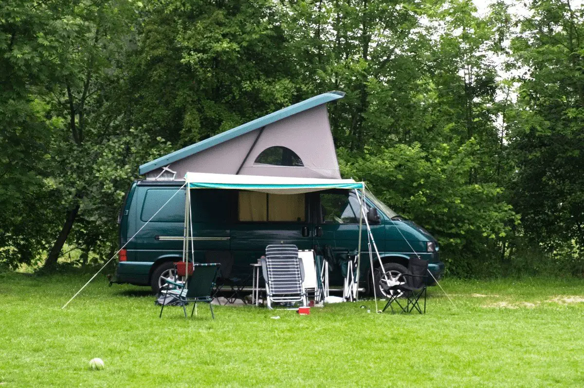 How to choose tents that attach to vans