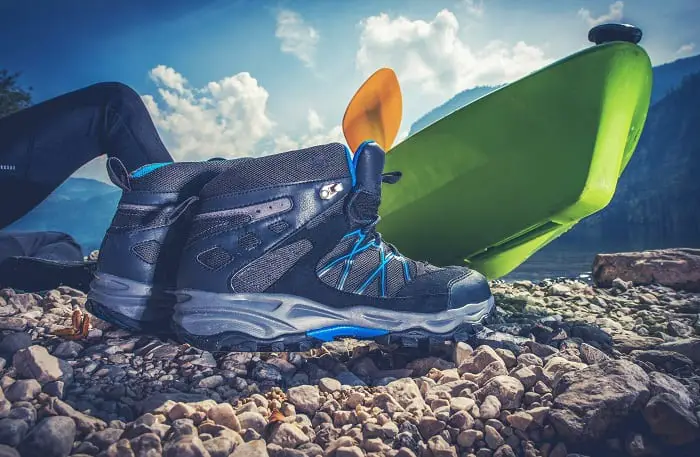 How to choose the best ultra lightweight camp shoes